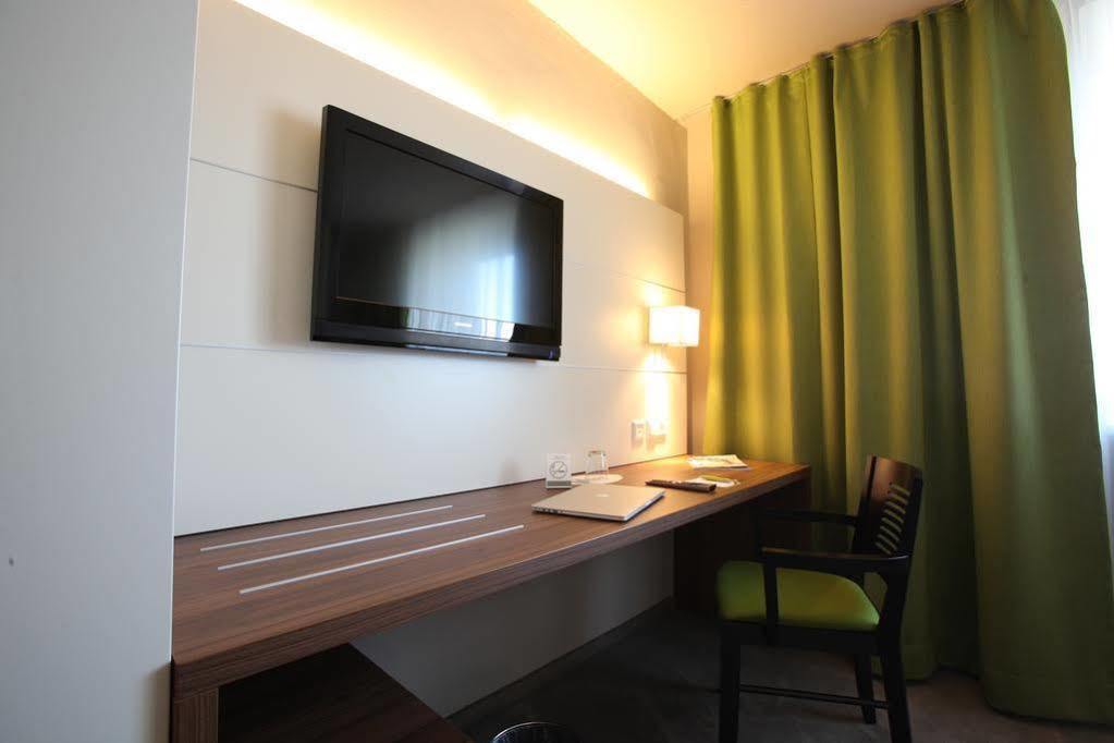 Joesepp'S Hotel Am Schweizerberg Memmingen Kültér fotó